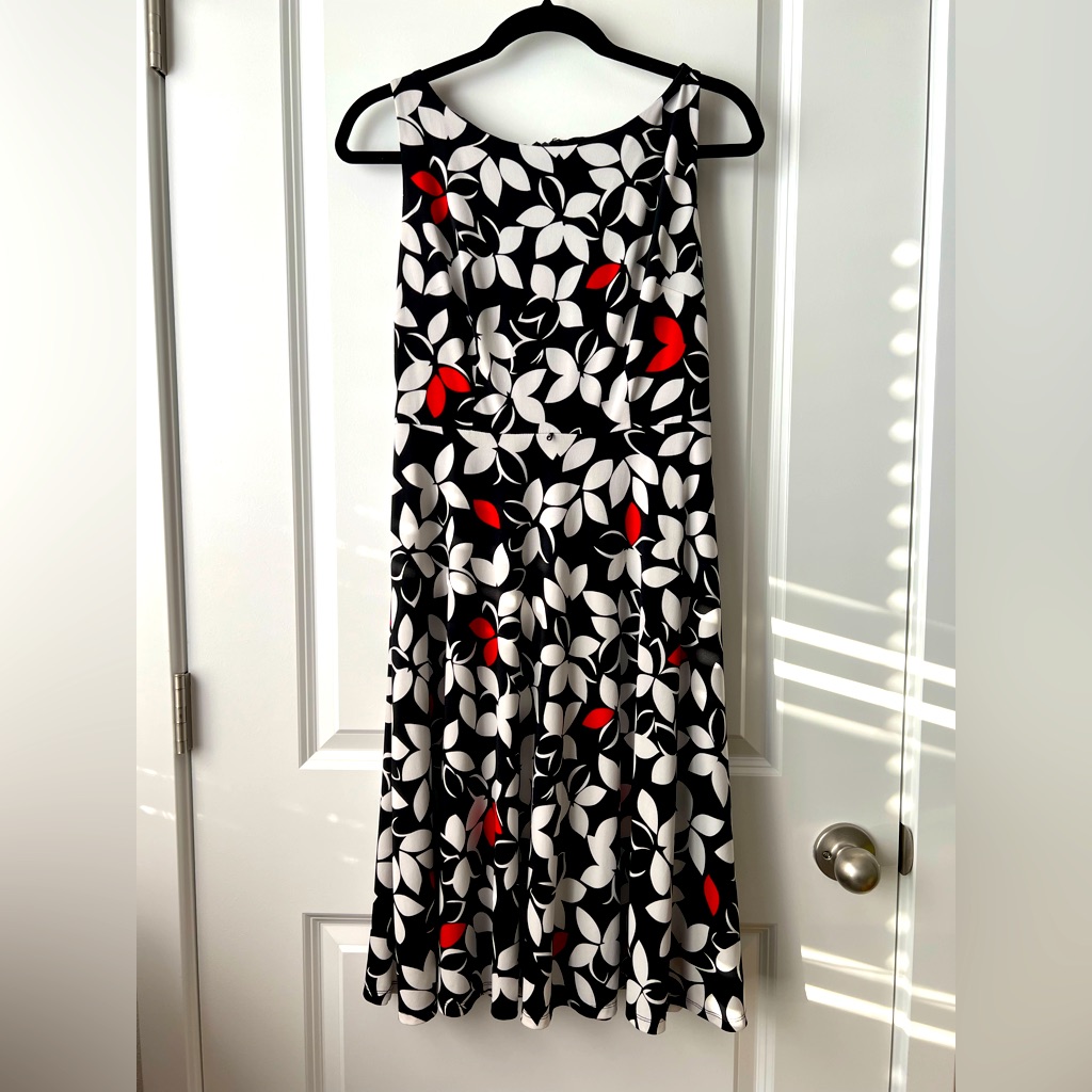 Nine West Floral Pattern Black White Size 4